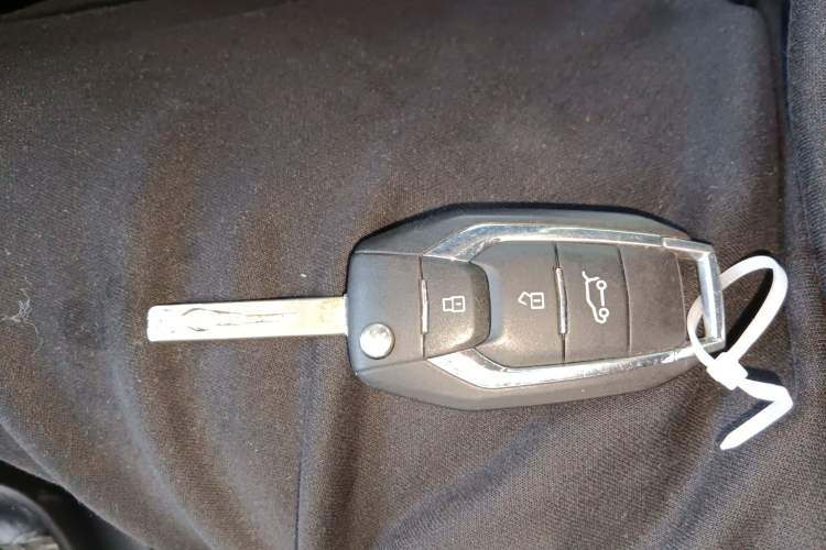 Used SAIC MAXUS G50 2023 1.5T Manual Comfort B Trim