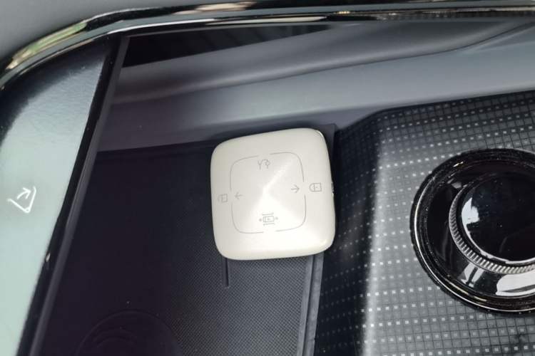 Used Zeekr 001 2021 Ultra-Long Range Dual-Motor YOU Version Interior 1