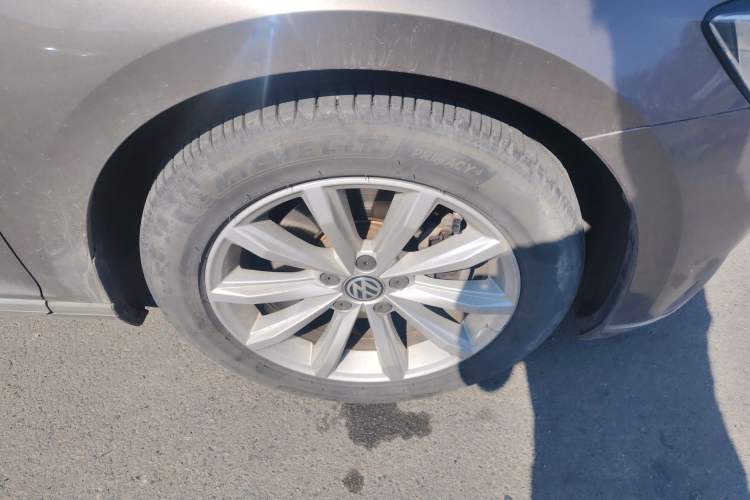 Used Volkswagen Magotan 2017 330TSI DSG Leading Model
