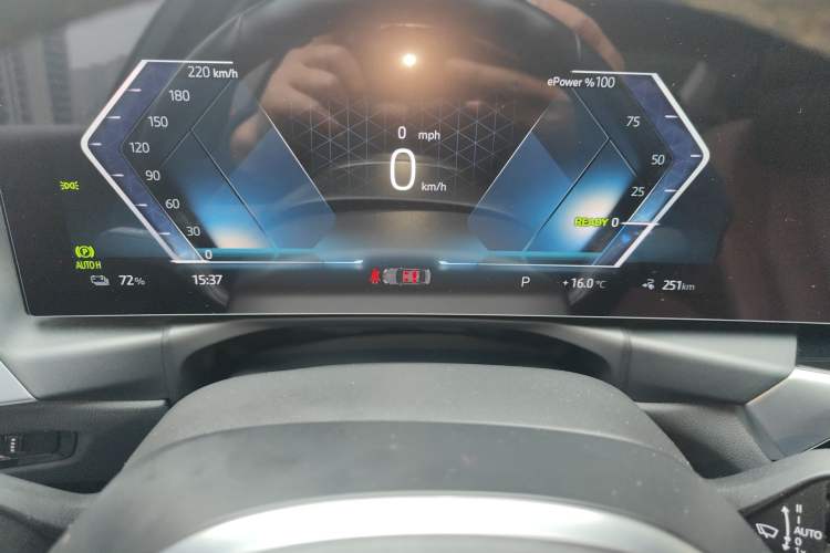 Used BMW i3 2022 eDrive 35 L Instrument Cluster