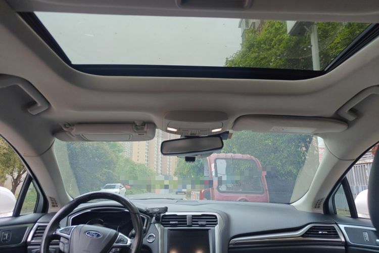 Used Ford Mondeo 2017 EcoBoost 180 Ultimate Model Headliner