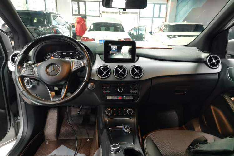 Used Mercedes-Benz B-Class 2015 B 200 Sport Edition
