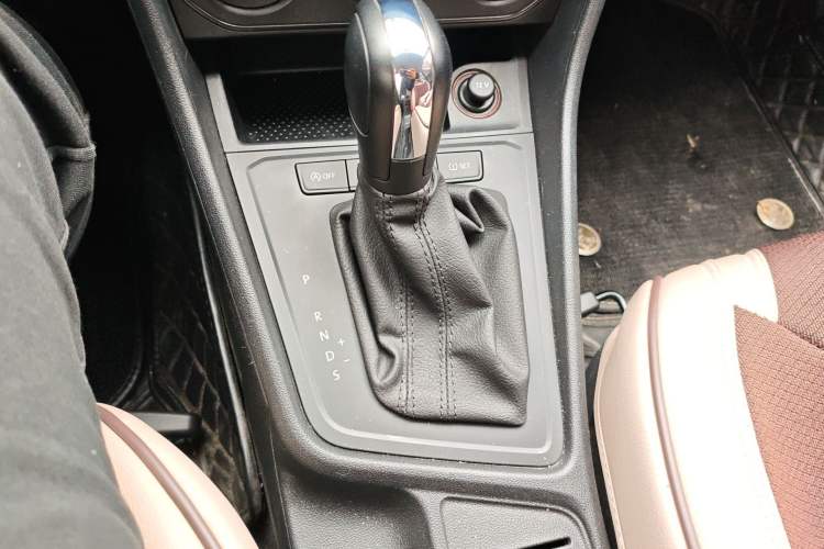 Used Volkswagen Lavida 2019 Lavida Start 1.5L Automatic Trendy Version China VI Standard Gear Lever