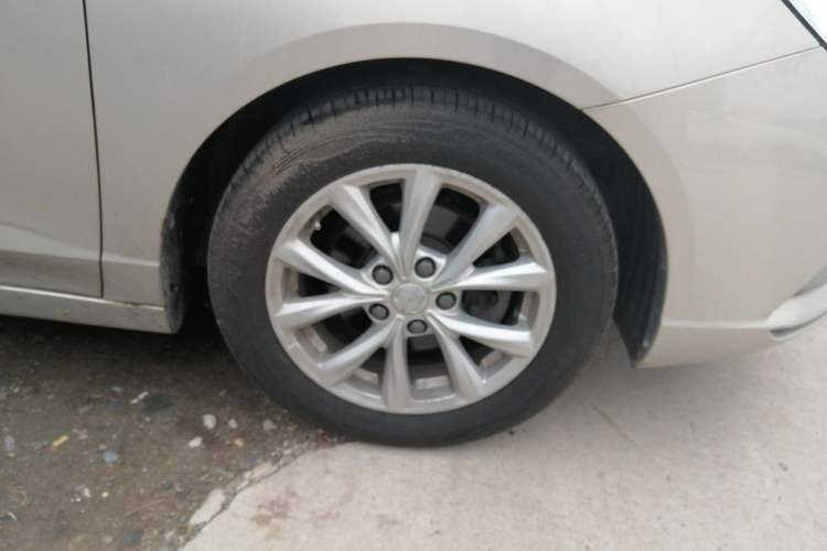 Used Roewe i5 2020 1.5L Manual 4G Connect Luxury Edition
