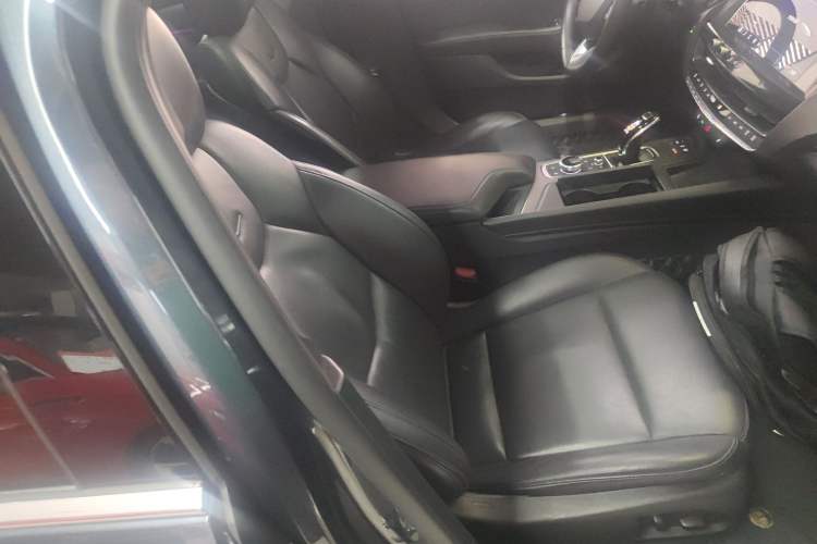 Used Cadillac CT5 2021 Revised 28T Luxury Version Right Front Seat