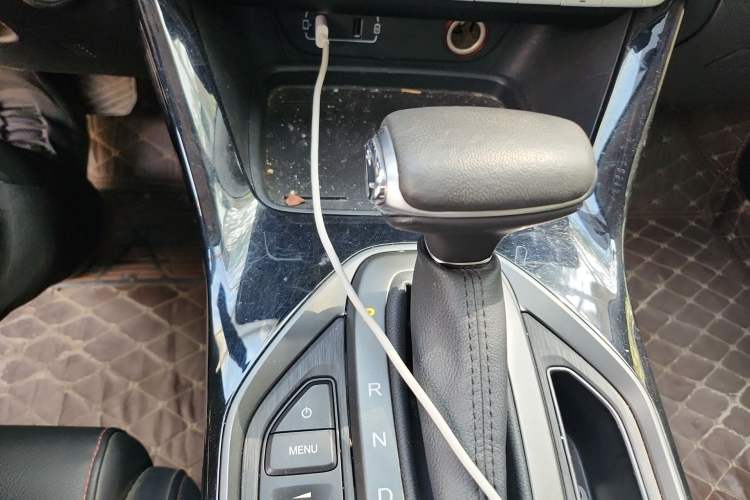 Used GAC Trumpchi GS4 2020 270T Automatic Elite Tech Edition Gear Lever