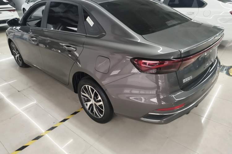 Used Geely Auto Emgrand 2026 Model 4th Generation 4 Millionth Anniversary Edition 1.5L CVT Overdrive Edition
