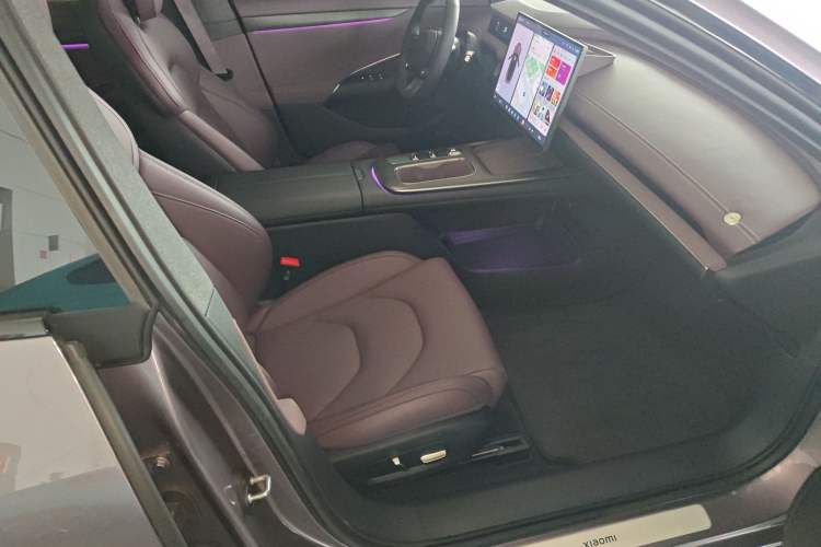 Used Xiaomi Auto SU7 2024 Rear-Drive Long-Range Intelligent Driving Version Right Front Seat