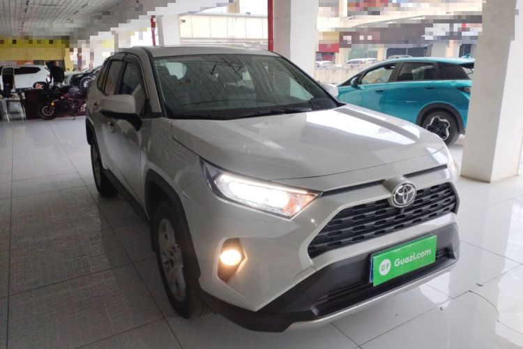 Used Toyota RAV4 2021 2.0L CVT Two-Wheel Drive Fashion Edition
