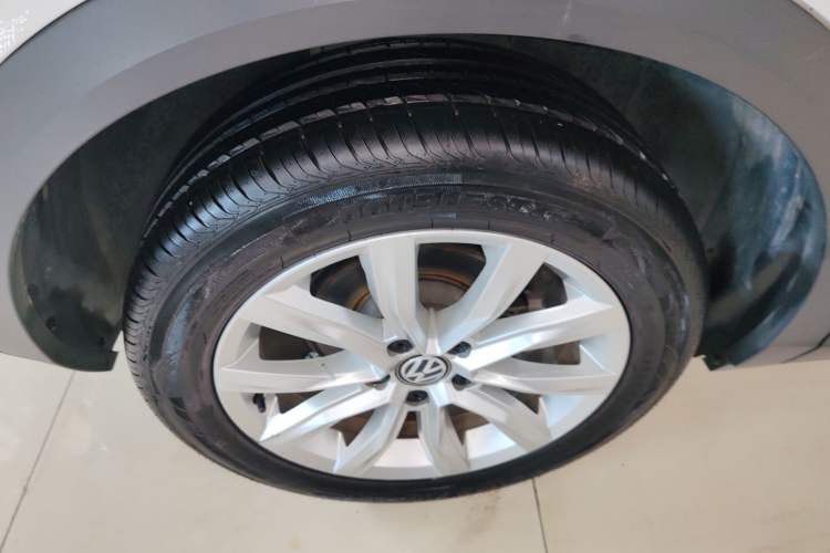 Used Volkswagen T-ROC 2020 280TSI DSG Two-Wheel-Drive Elite Version