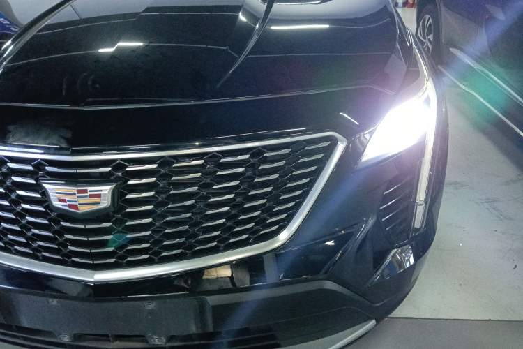 Used Cadillac XT4 2021 28T Two-Wheel Drive Leading Version
