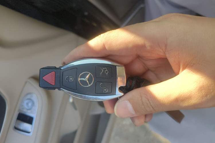 Used Mercedes-Benz V-Class 2020 V 260 Prestige Edition
