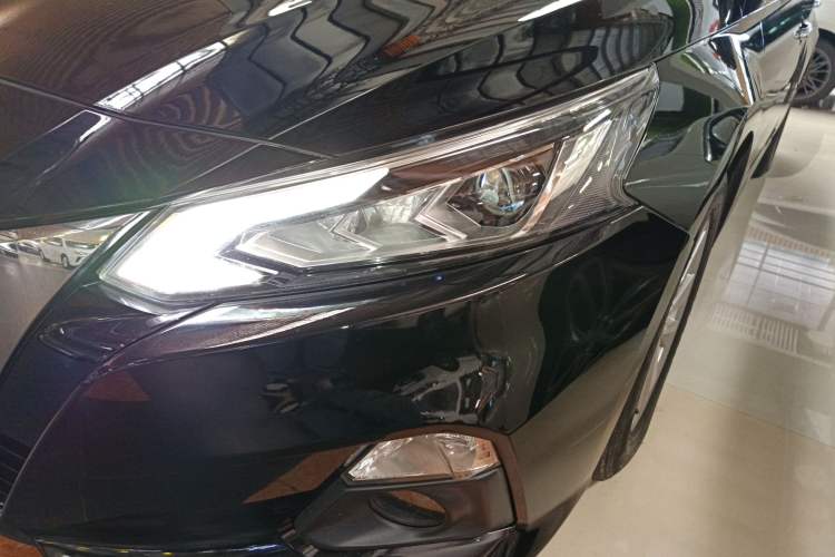 Used Nissan Teana 2019 2.0L XL Comfort Edition Left Front Headlight