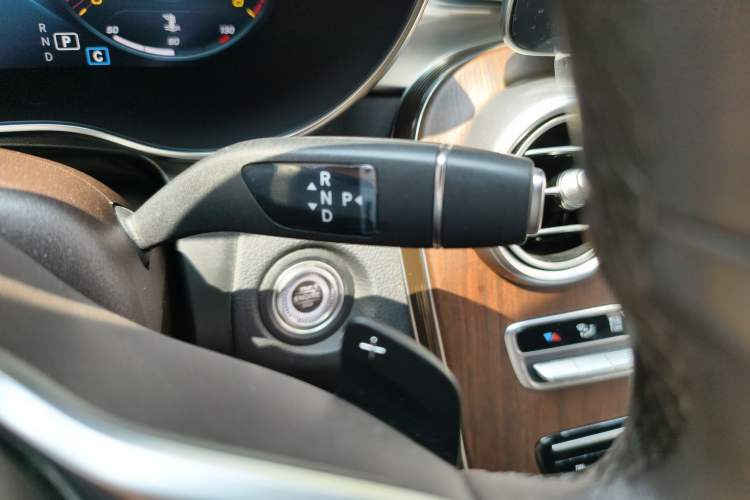 Used Mercedes-Benz GLC 2021 GLC 300 L 4MATIC Dynamic Model Gear Lever