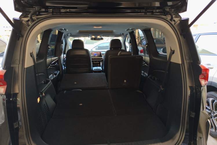 Used SAIC MAXUS G50 2023 PLUS 1.5T Happiness-Recommended Automatic Start Edition