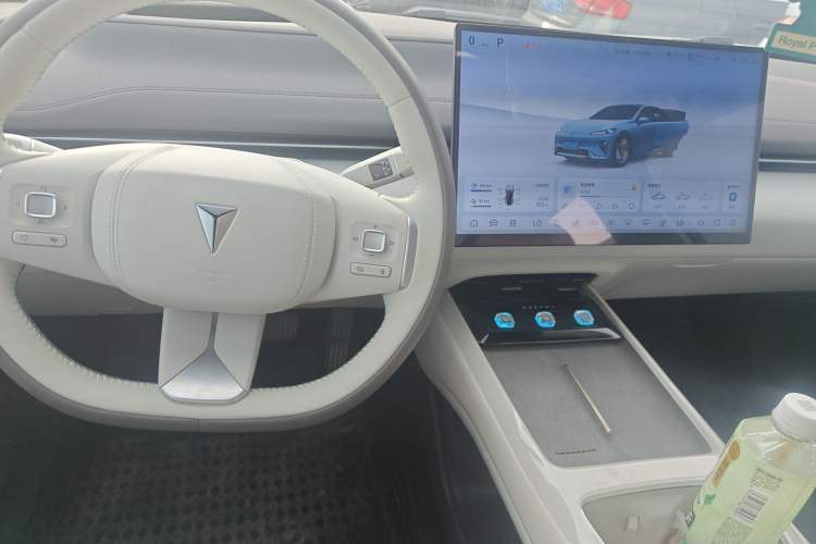 Used Deepal L07 2024 230Max Qiankun Intelligent Driving ADS SE Range-Extended Version
