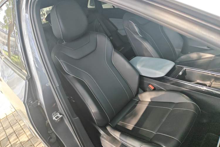 Used Volkswagen ID.4 X 2021 Pure Edition Right Front Seat