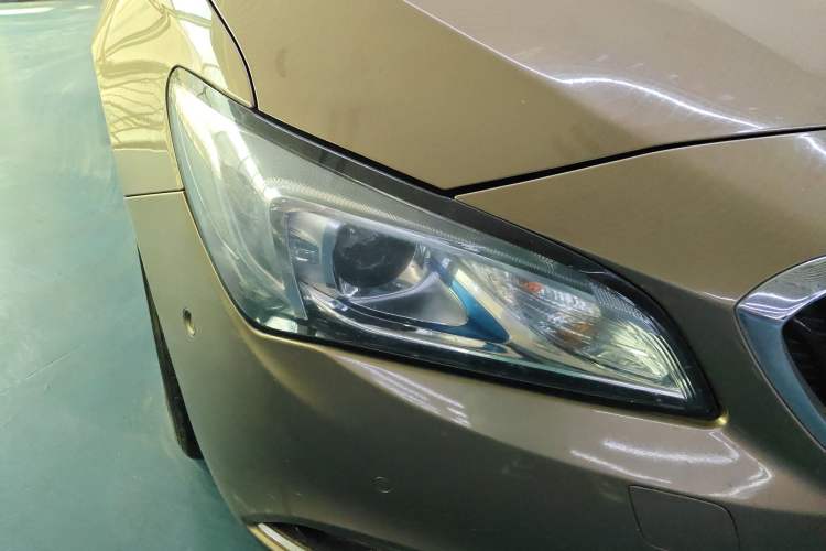 Used Buick Verano 2015 Sedan 20T Dual-Clutch Elite Model