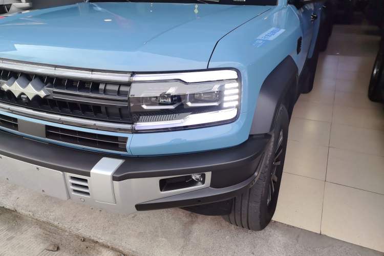 Used Formula Leopard Leopard 5 2023 Navigator Edition