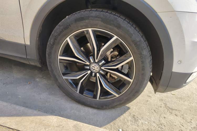 Used Volkswagen Tiguan L 2019 330TSI Automatic Two-Wheel Drive Smart Luxury Version China VI Standard