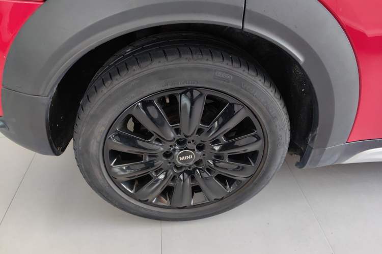 Used MINI Countryman 2019 1.5T COOPER Artist Weekend Travel Edition Right Rear Wheel Hub