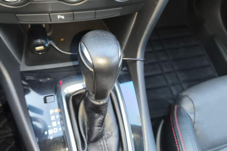 Used Mazda Atenza 2015 2.0L Blue Sky Luxury Edition Gear Lever