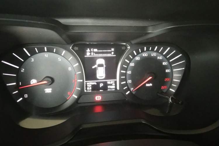 Used GAC Trumpchi GS4 2015 200T G-DCT Luxury Edition Odometer Close Up