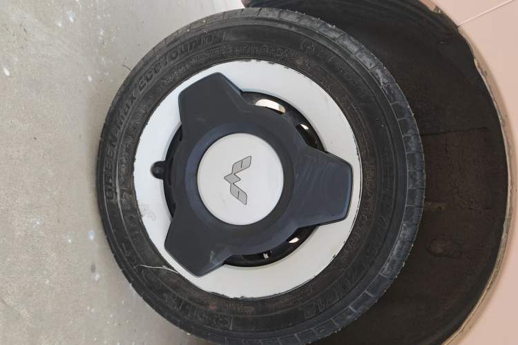 Used Wuling Hongguang MINIEV 2021 Macaron Premium Model – Lithium Iron Phosphate