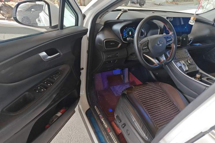 Used Hyundai Santa Fe 2023 Traveler 380T GDi Automatic Two-Wheel Drive GLX Elite Edition
