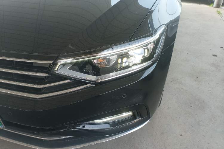 Used Volkswagen Magotan 2020 330TSI DSG Luxury Edition
