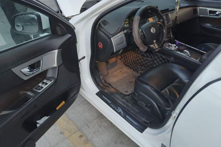 Used Jaguar XF 2013 XF 2.0T Luxury Edition
