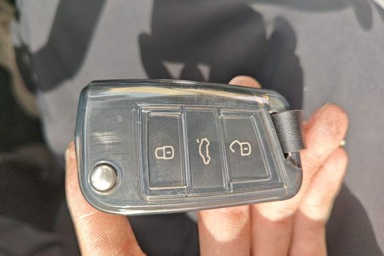 Used Volkswagen T-ROC 2020 280TSI DSG Two-Wheel-Drive Elite Version