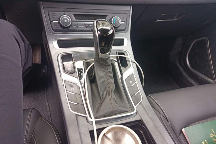 Used Geely Auto Emgrand 2020 1.5L CVT Luxury Model Gear Lever
