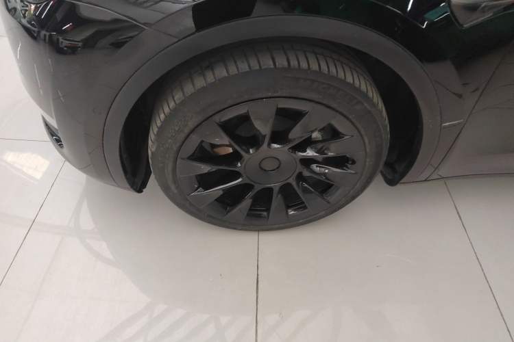 Used Tesla Model Y 2021 Standard Range Rear-Wheel Drive Version