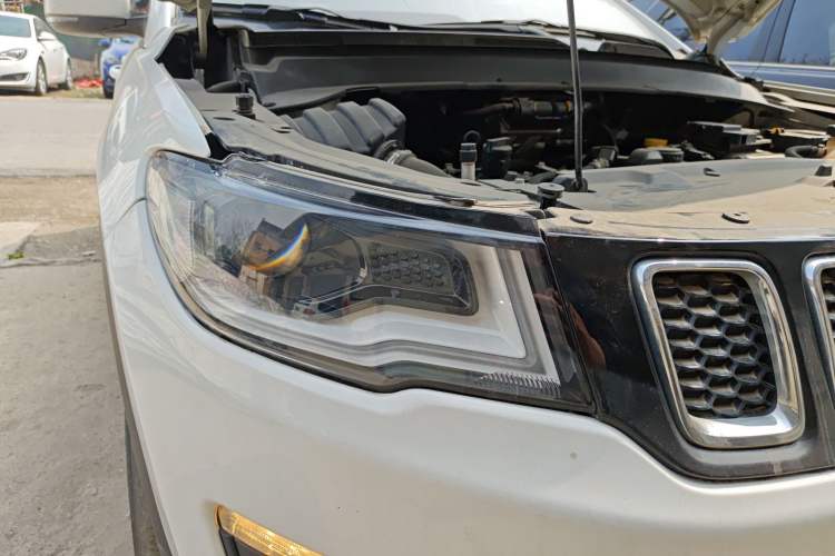 Used Jeep Compass 2017 200T Automatic Family Edition
