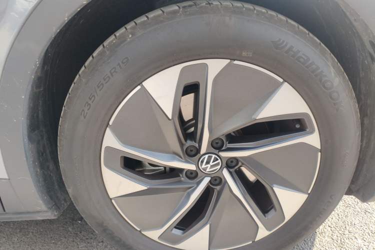 Used Volkswagen ID.4 CROZZ 2024 Pure Edition Limited Edition Right Front Wheel Hub