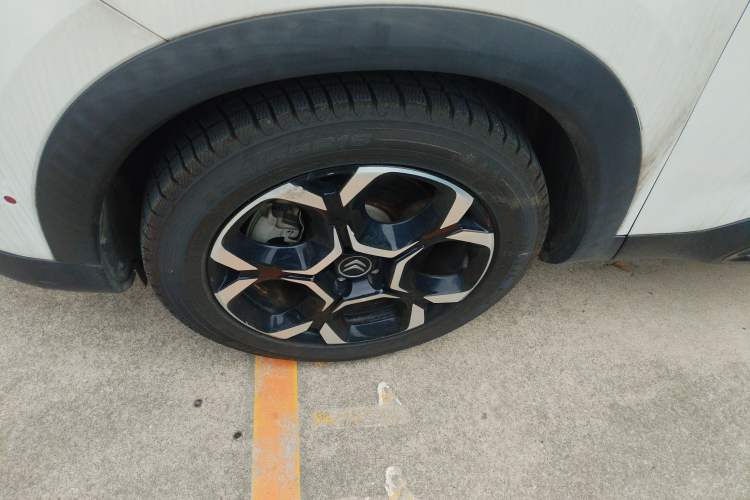 Used Citroen C5 AIRCROSS 2022 Peugeot 400THP Allure BEYOND Edition Left Front Wheel Hub