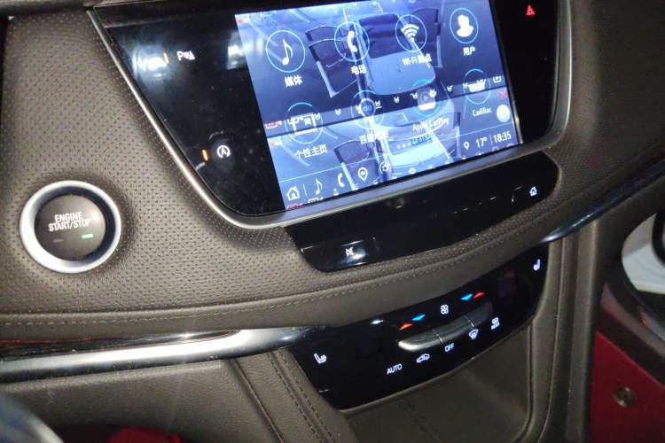 Used Cadillac XT5 2022 2.0T Two-Wheel Drive Luxury Version
