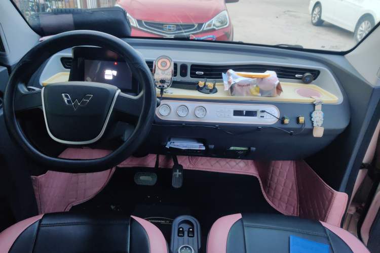 Used Wuling Hongguang MINIEV 2021 Macaron Premium Model – Lithium Iron Phosphate