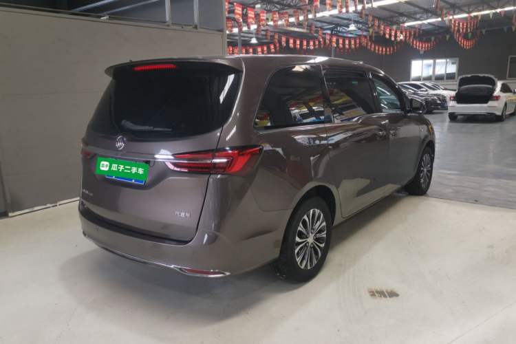 Used Buick GL8 2020 Land Cruiser Executive Class 652T Comfort Model
