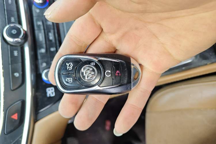 Used Buick LaCrosse 2016 20T Leading Model
