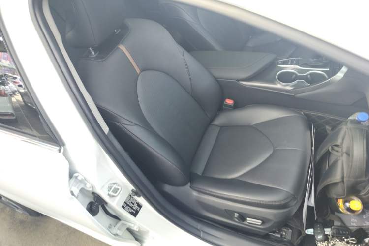 Used Toyota Camry 2021 Dual-Motor 2.5HG Luxury Edition Right Front Seat