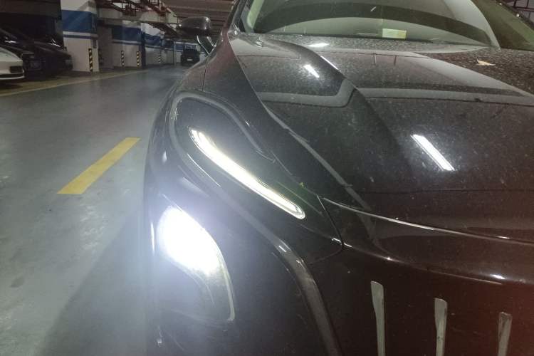 Used Hongqi E-QM5 2023 620km PLUS Right Front Headlight