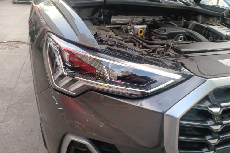 Used Audi Q3 2023 35 TFSI Fashion Dynamic Model (1.5T) Right Front Headlight