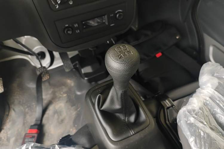 Used Wuling Zhiguang 2023 1.5L Practical Version 5/7 Seats
