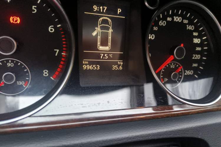 Used Volkswagen Magotan 2012 Travel Edition 2.0 TSI Comfort Version