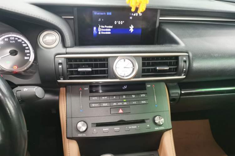 Used Lexus RC 2016 200t Fēngshàng Edition Audio And AC Panel