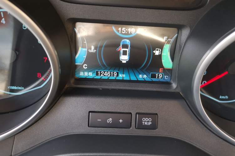 Used BYD Yuan 2016 1.5L Manual Luxury Model
