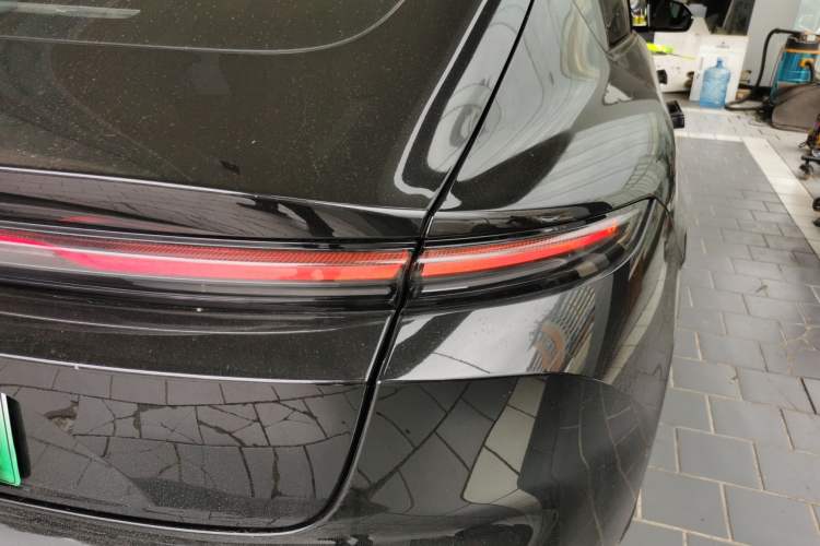 Used Nio ET5 2024 75 kWh Exterior 3