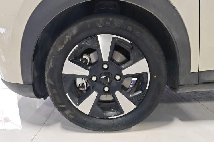 Used Wuling Bingo PLUS 2024 330 km Range Five-Seater Version